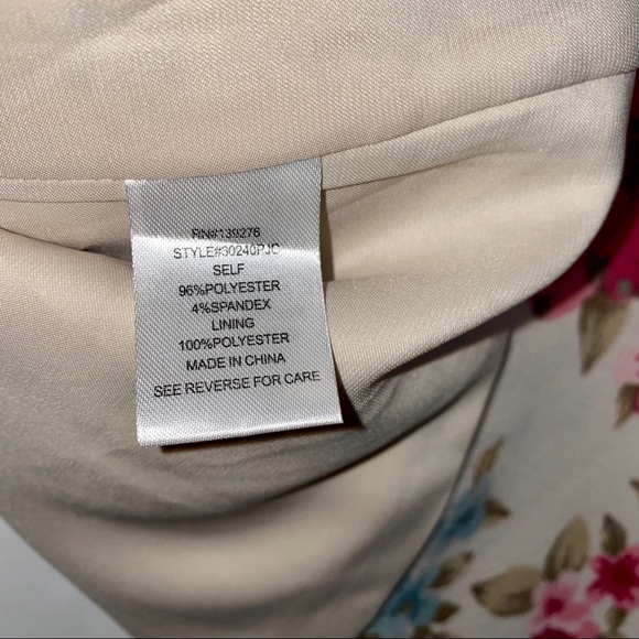 Daniel Rainn Floral Print Vest - Picture 8 of 8